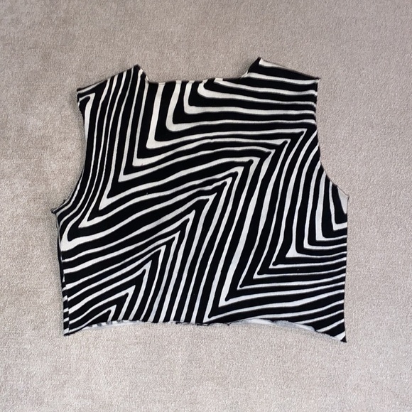 White House | Black Market Girl’s Vest Size XXS - Picture 5 of 5